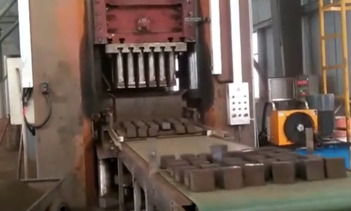 華隆一出三十六生產現(xiàn)場